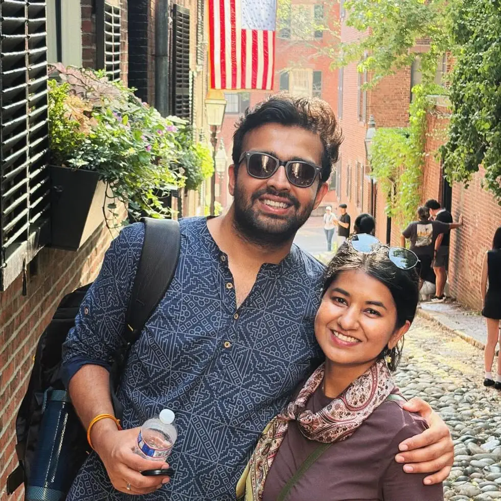 Senjuti and Arpit, photo 5 of 6
